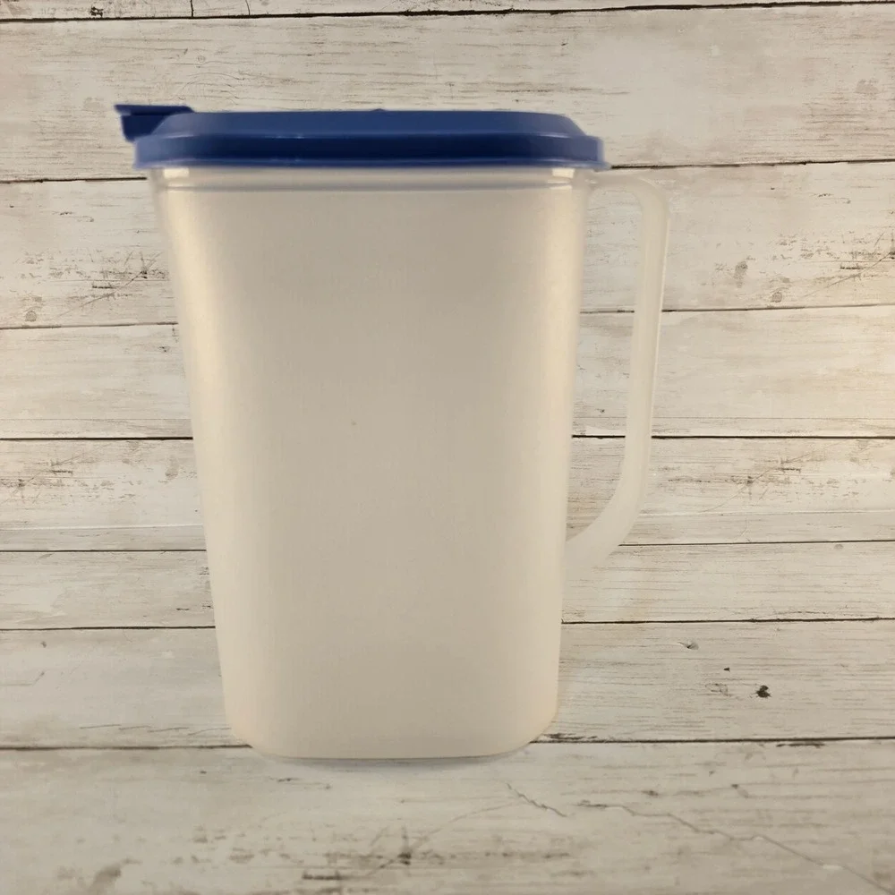 Tupperware Slim Pitcher Blue Lid 2L & Rectangular Container Green Lid 814-5 Set